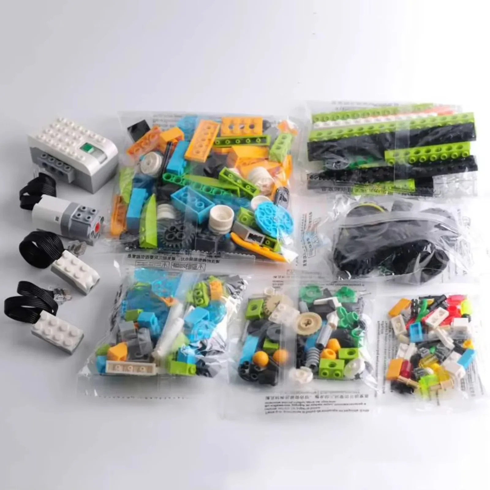 STEM We-do2.0 45300 코어 프로그래밍 키 - Diy Electronics Toys 리뷰 및 가격